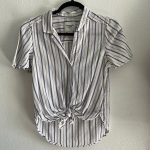 Abercrombie and fitch tie front blouse
